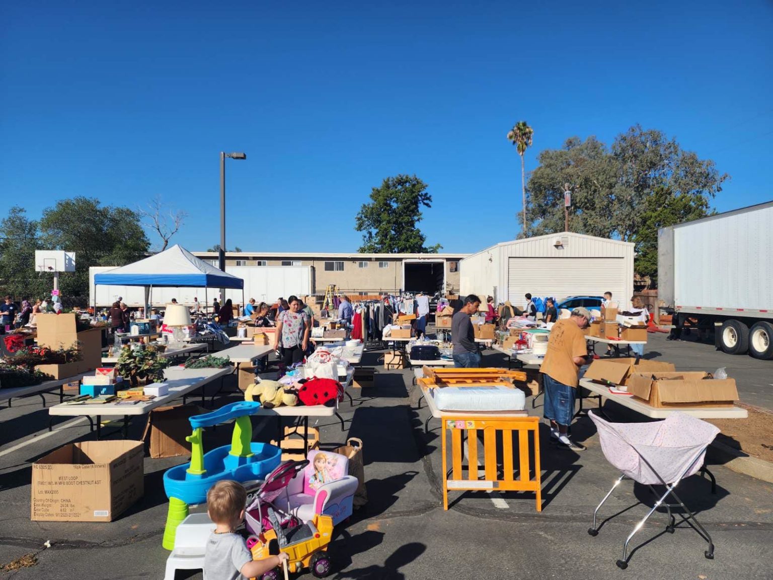 California Yard Sale Noah's Ark Ukraine Missions